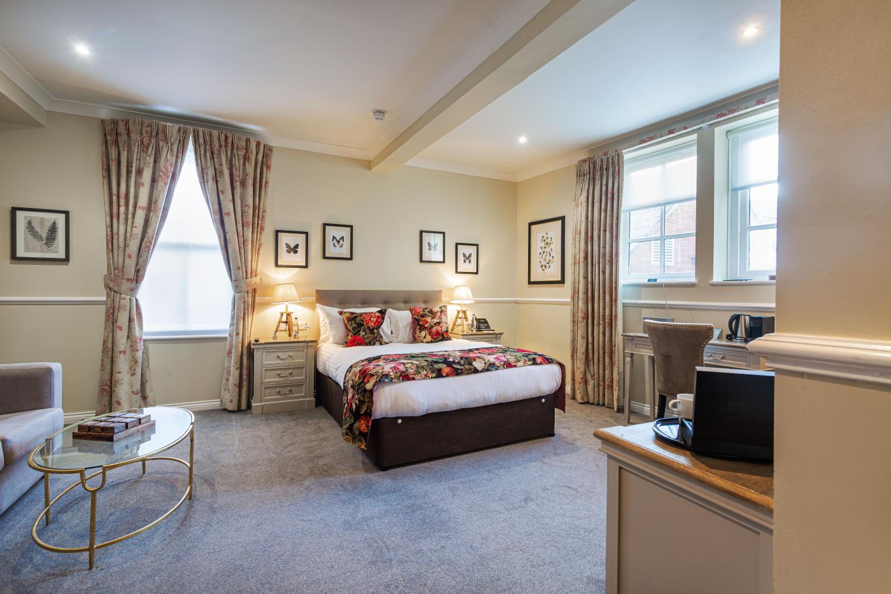 Romsey Vacations - The White Horse Hotel, Romsey, Hampshire - Property Image 2