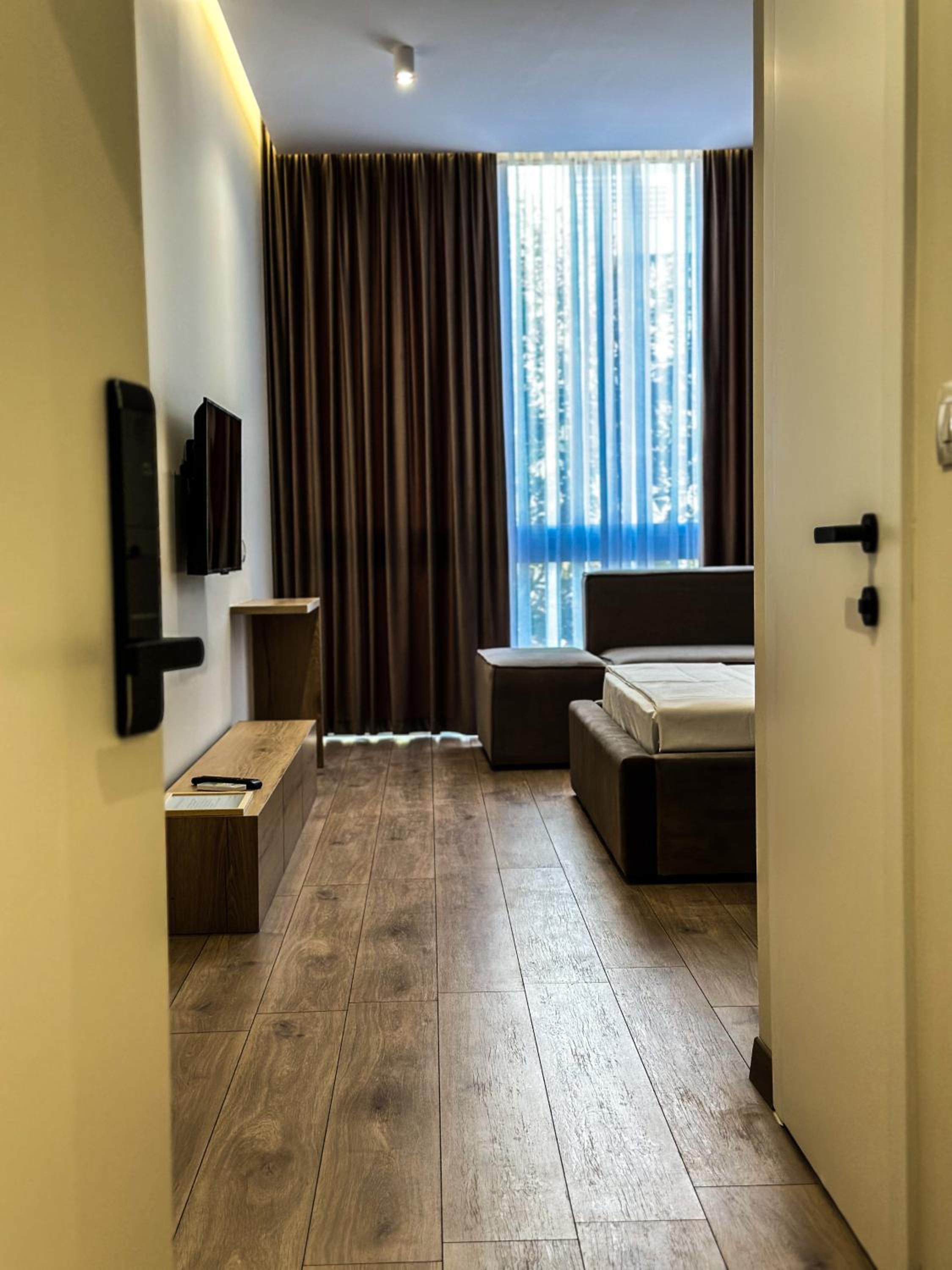 ALEXANDER Rooms & Apartments