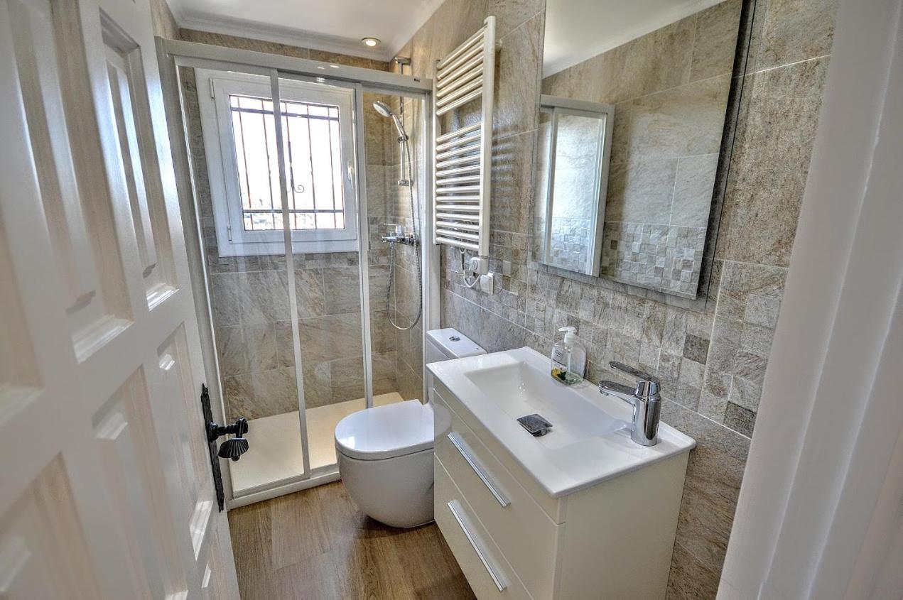 Leng Vacation Home