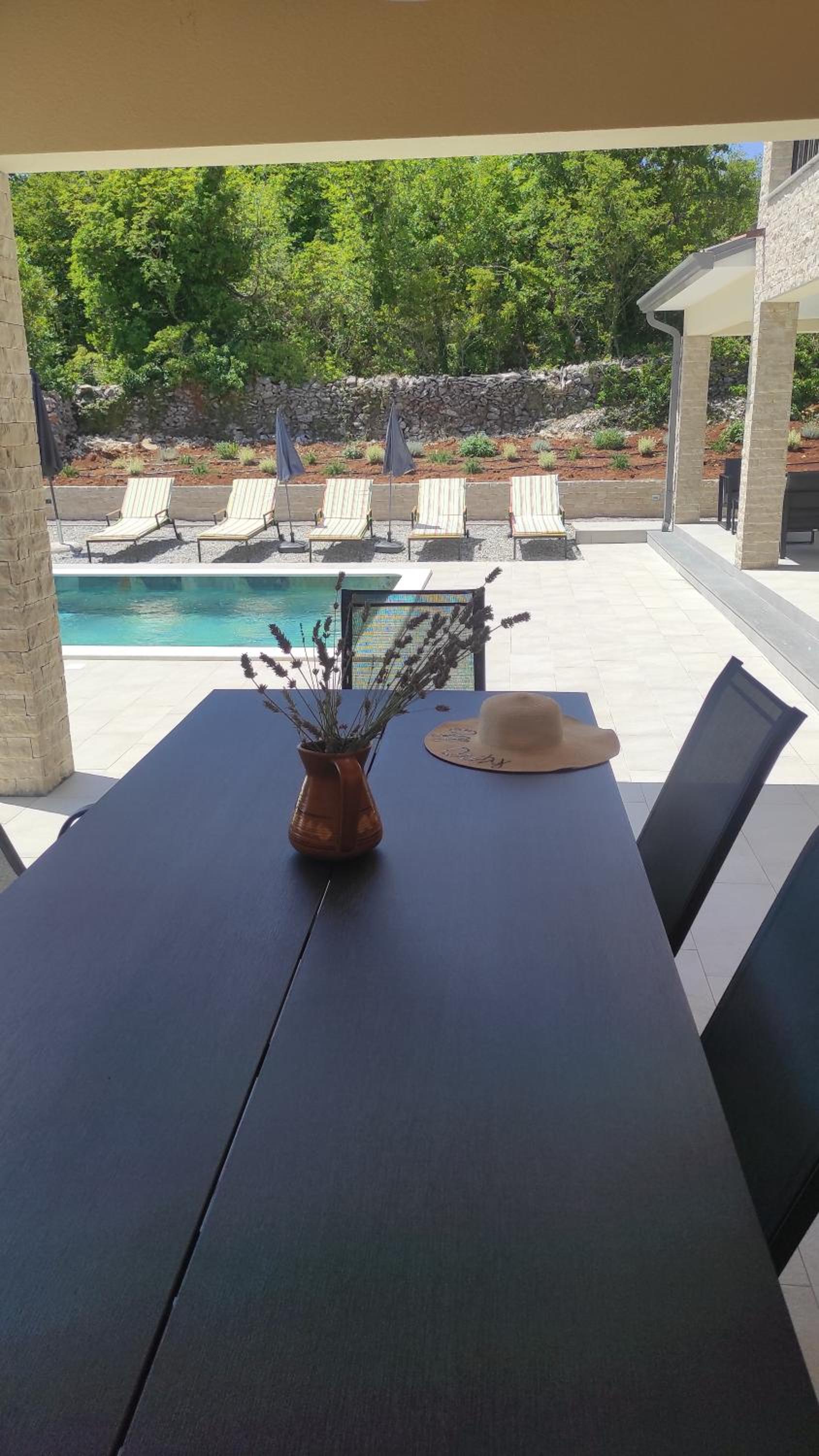 Villa Fortuna - Private Pool and Garden Retreat