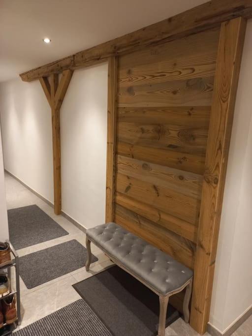 Gemütliche Dachgeschosswohnung mit Balkon & Garten