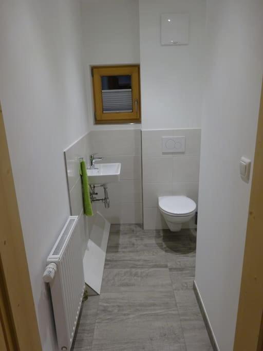 Gemütliche Dachgeschosswohnung mit Balkon & Garten
