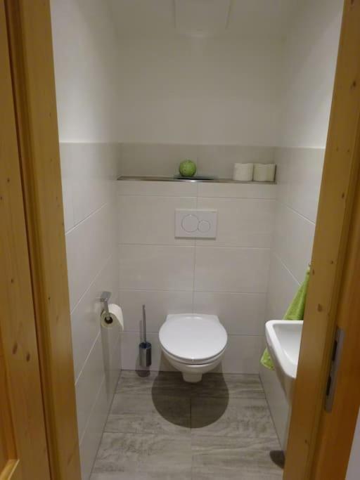 Gemütliche Dachgeschosswohnung mit Balkon & Garten