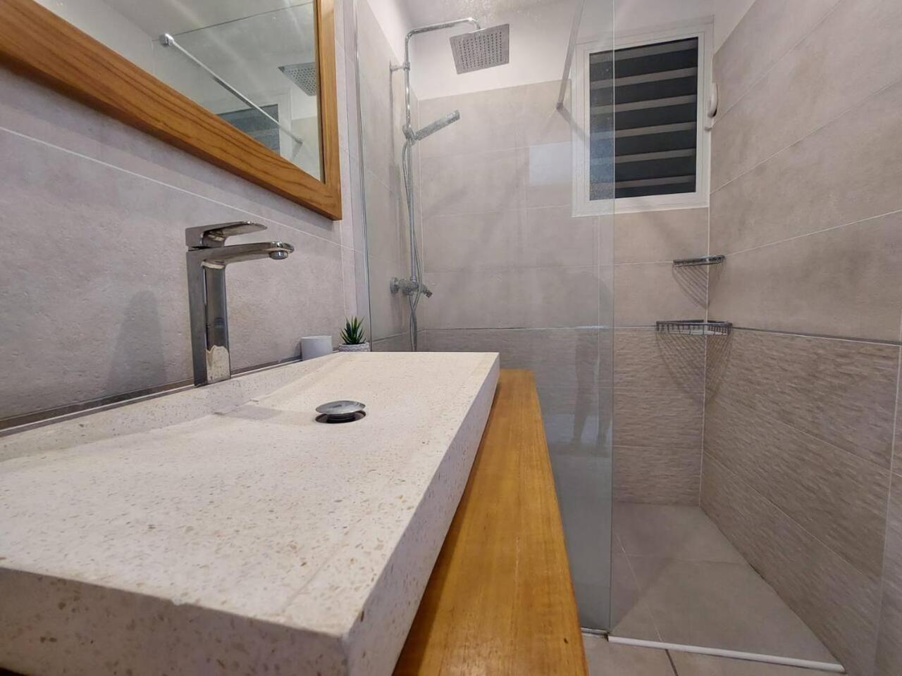 Villa Blue Sunrise Pool & Jacuzzi 5mn de la mer