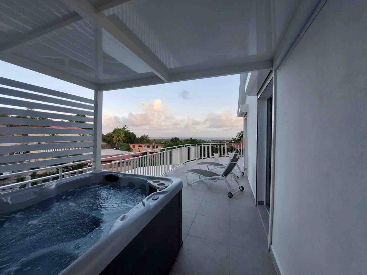 Villa Blue Sunrise Pool & Jacuzzi 5mn de la mer