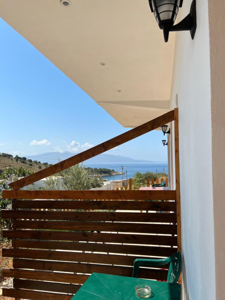 Lovely apartment with sea view in Saranda photo 3