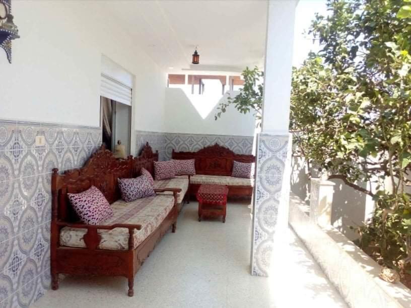 Zayneb'S home