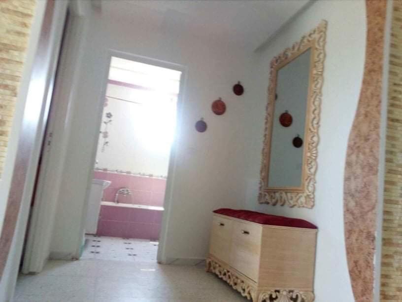Zayneb'S home