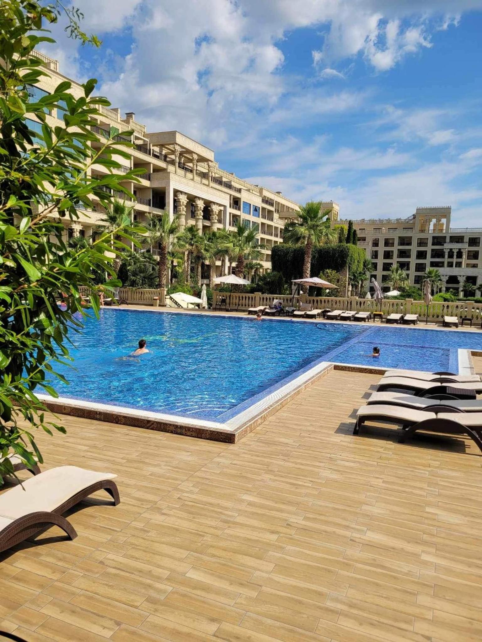 Argisht Luxury Apartment Golden Sands