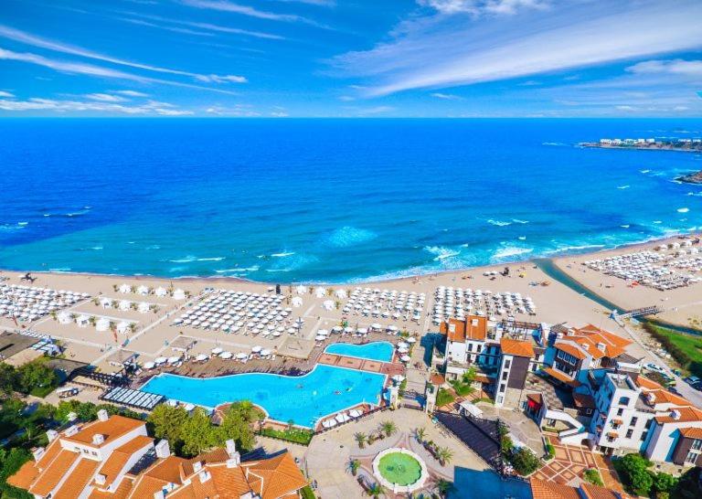Oazis resort lux vip apartament