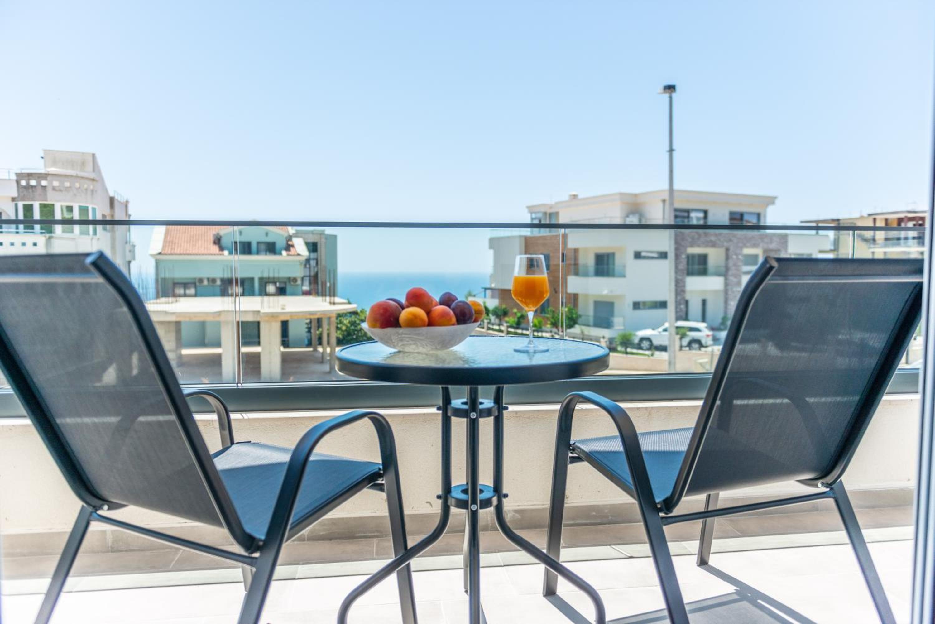 Twins Apartments