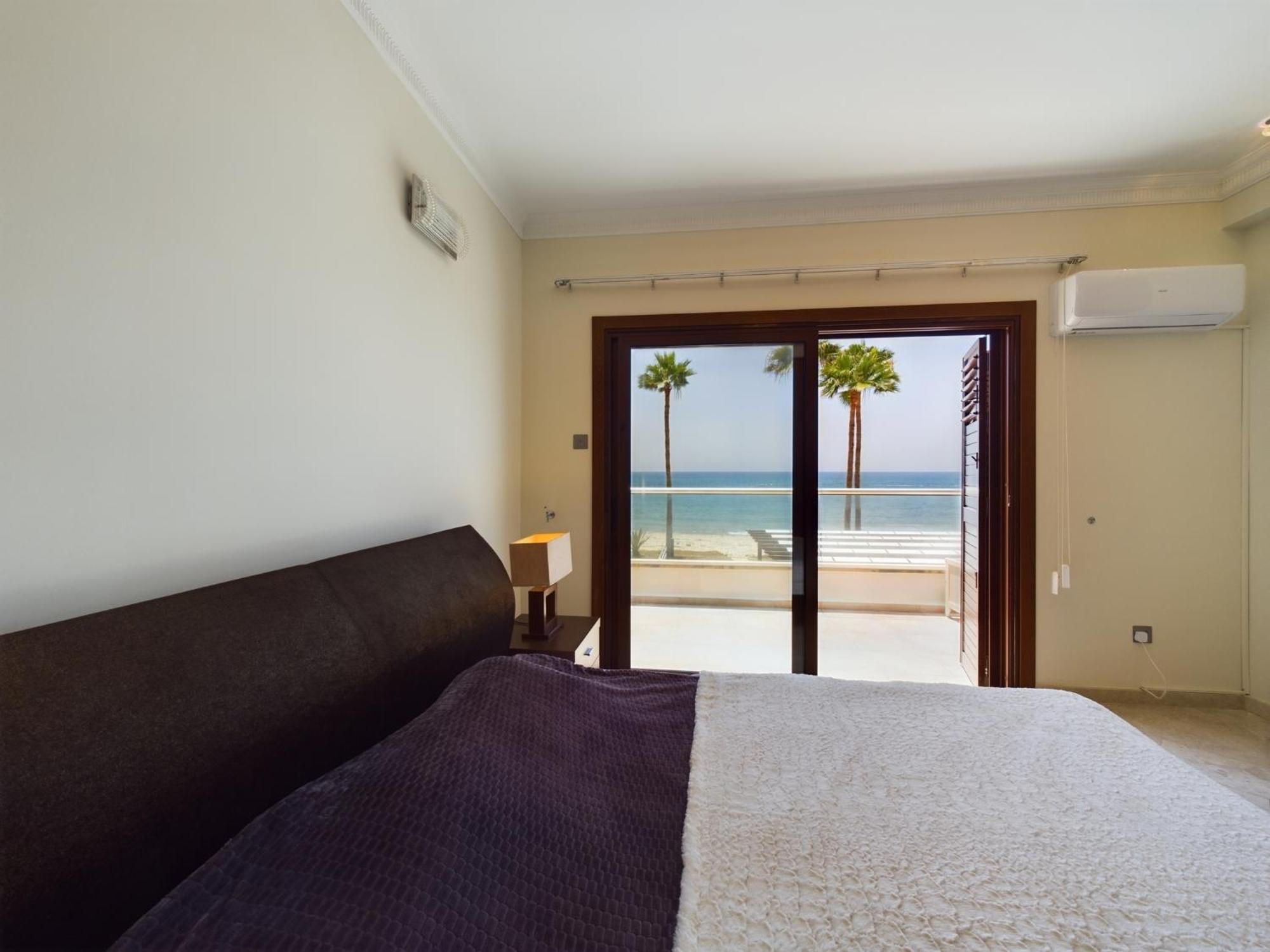 Fabulous beach front house with pool