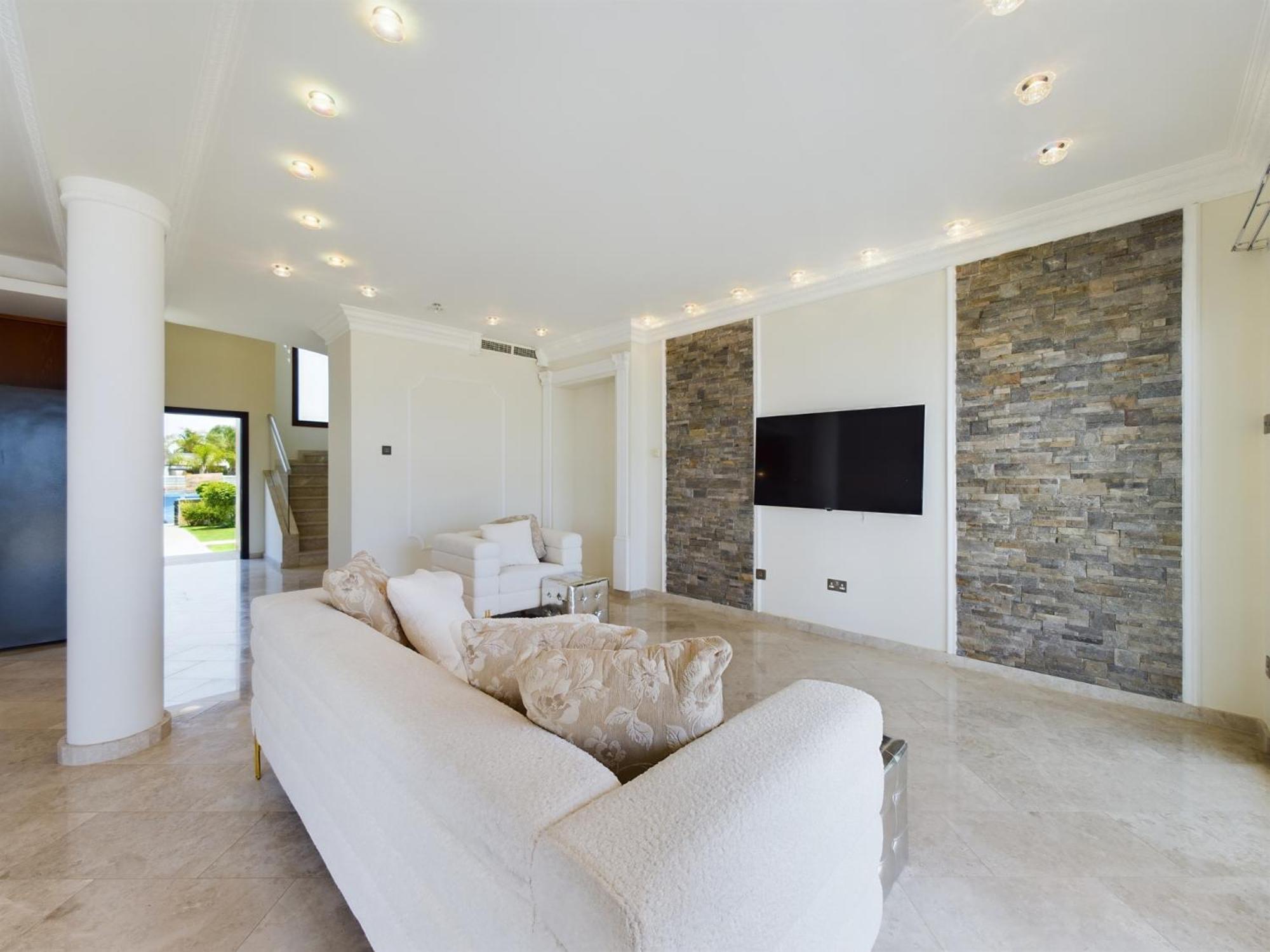 Fabulous beach front house with pool