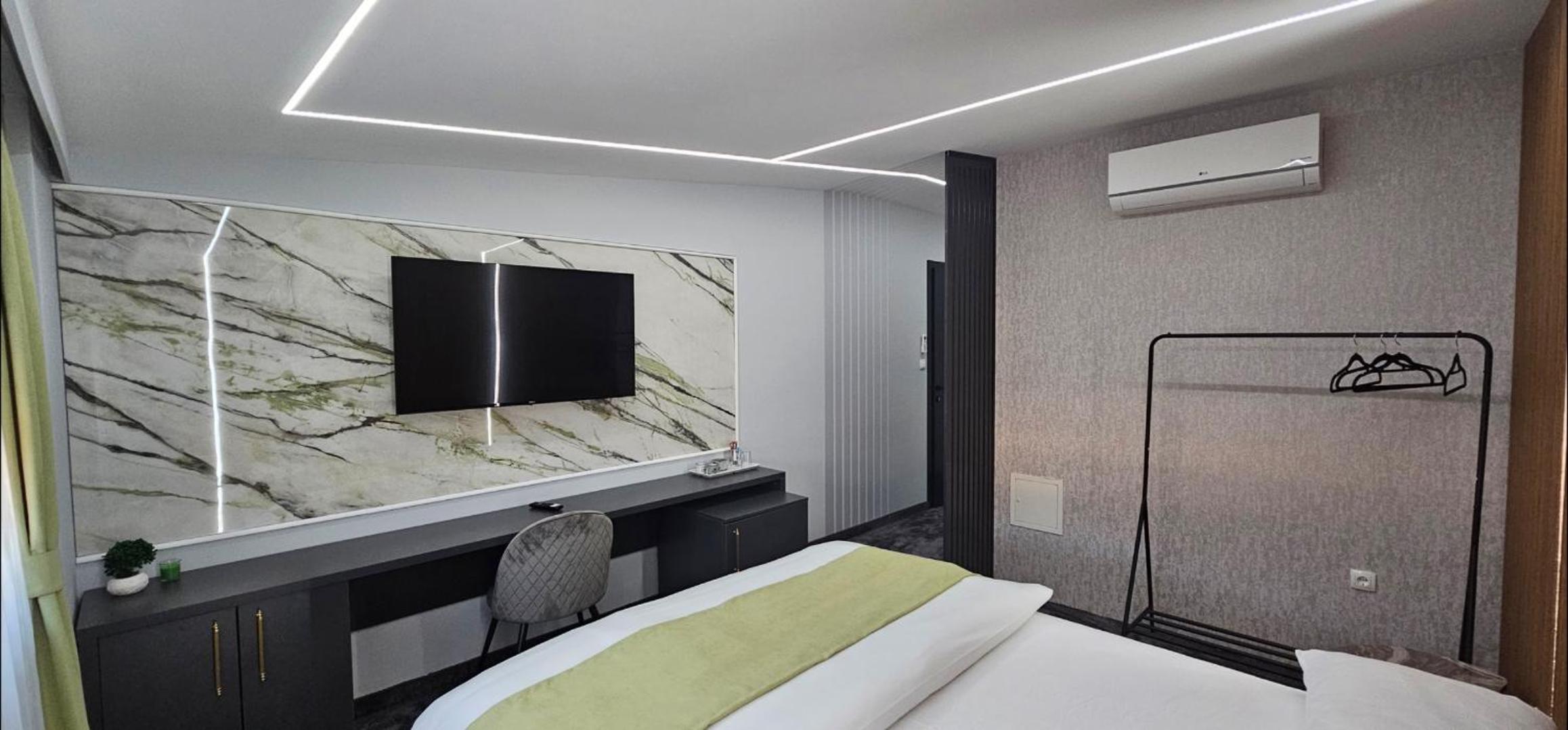 Luxury Room 's