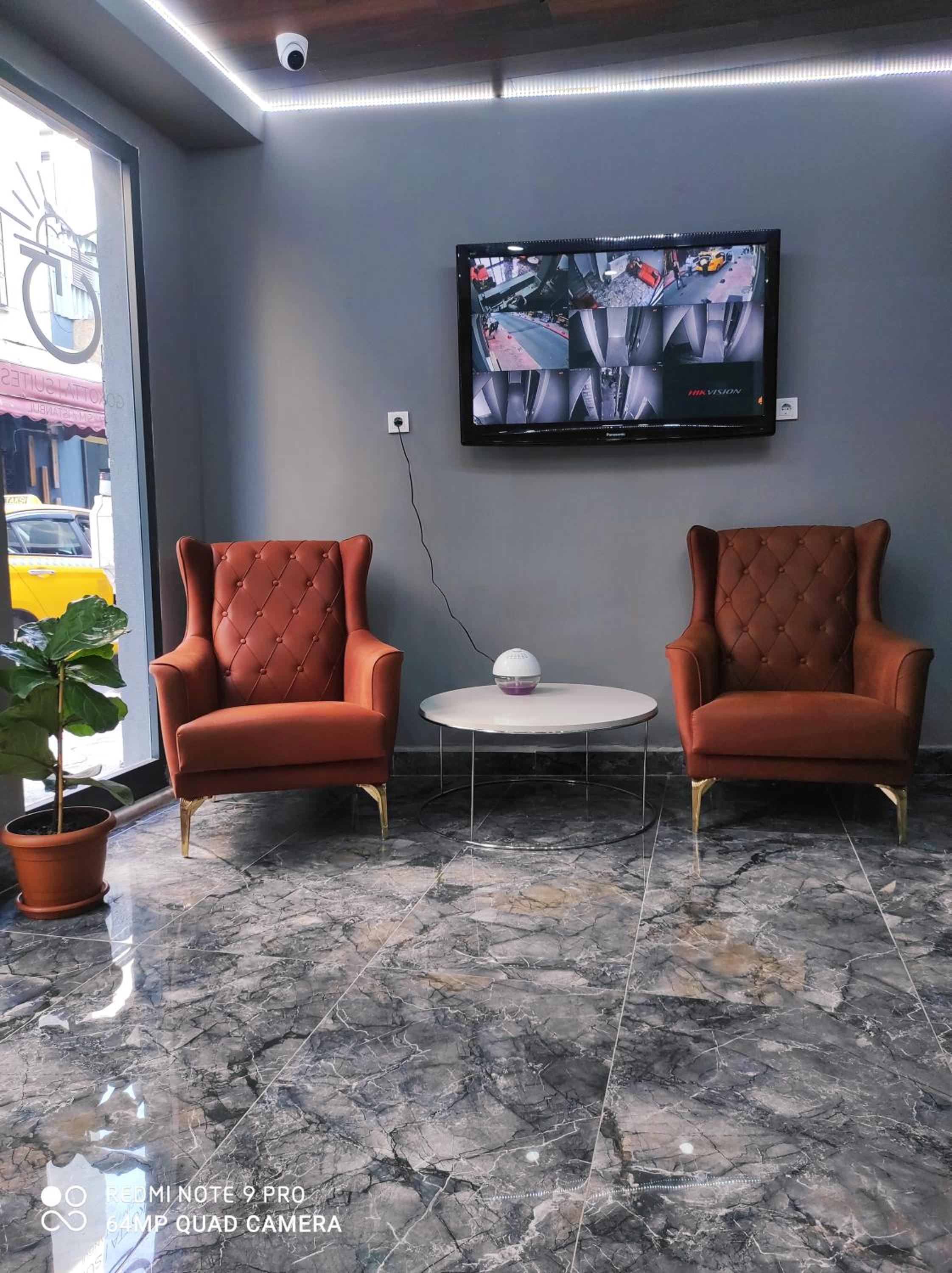 Gökotta Süit - Image 111