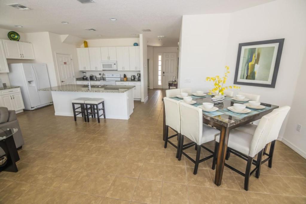 Modern Providence Vacation Home view 4