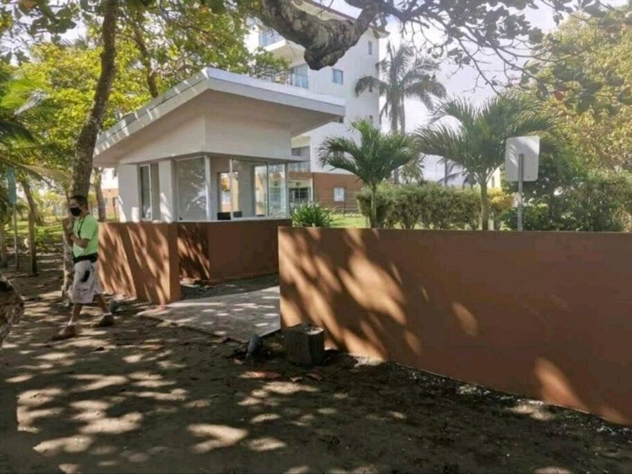 Condo Jaco bejuco frente al mar y casa con piscina