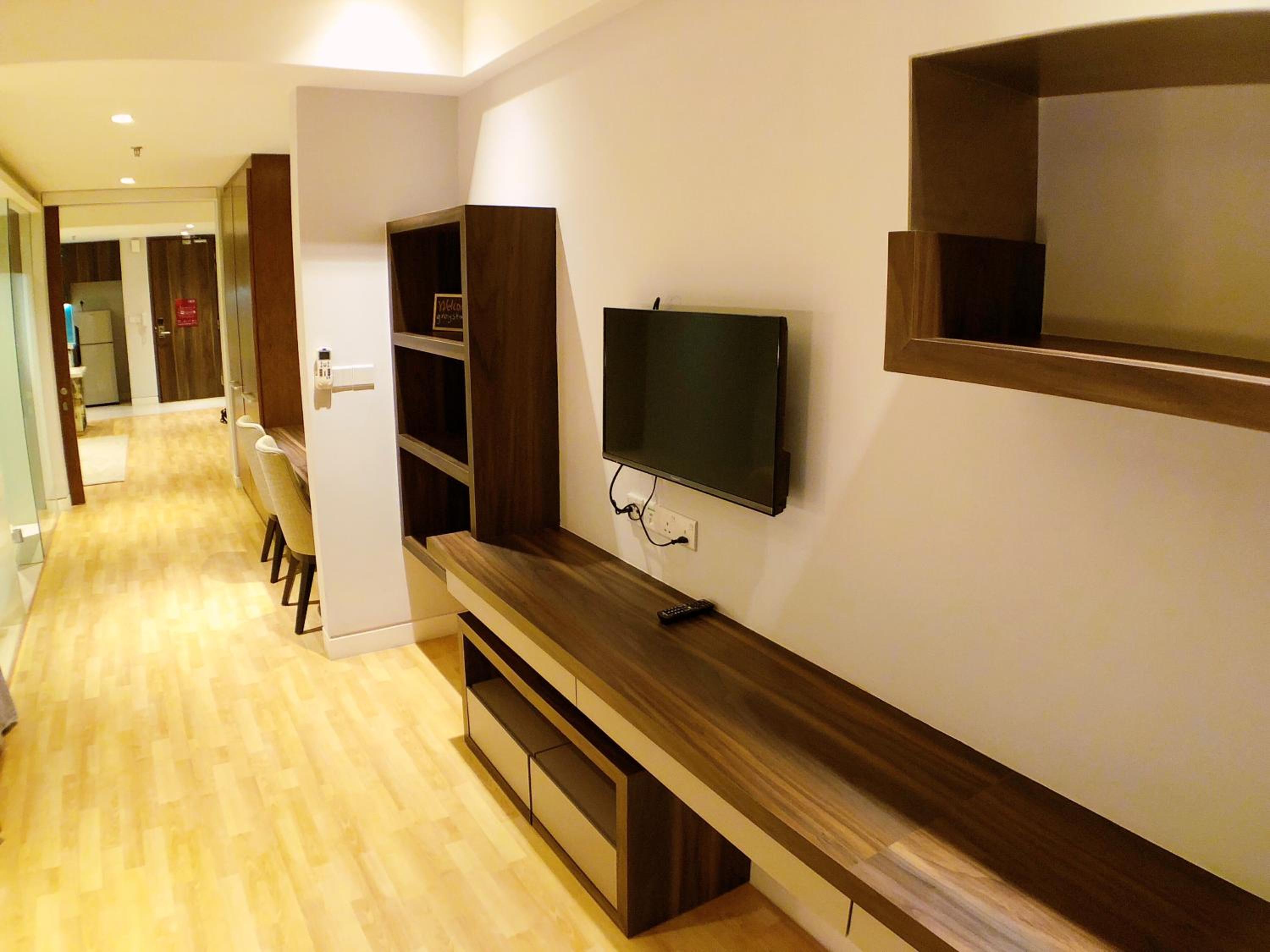 Greystone D' Majestic Place