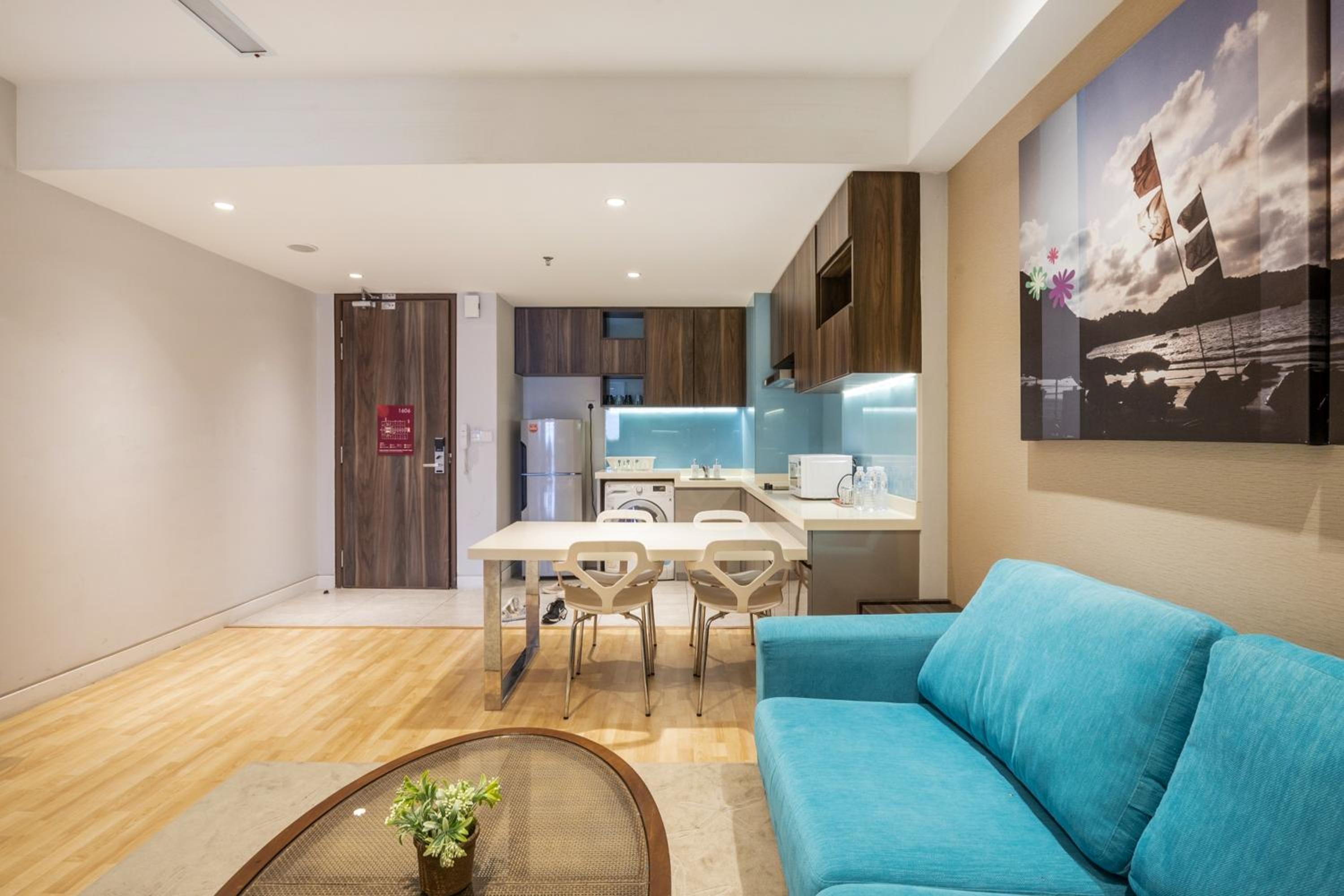 Greystone D' Majestic Place
