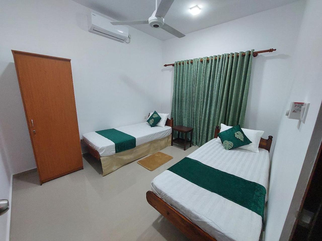 Elixia Emerald 2 Bed Room Fully Furnished Apartment, Colombo, Malabe view 5