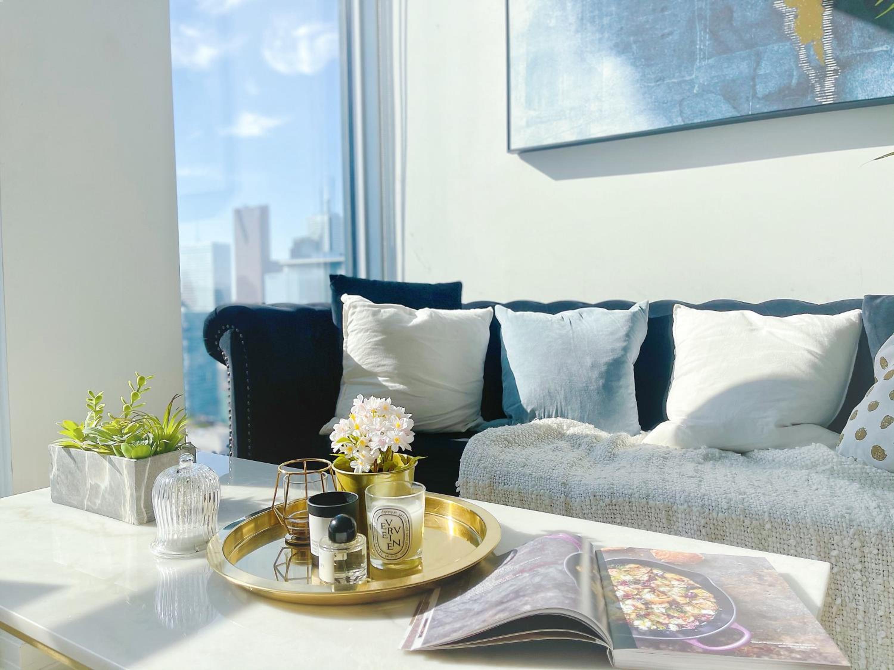 INFIVILLA Boutique Penthouse-Live in the SKY with Amazing Lakeview! Downtown Toronto!B