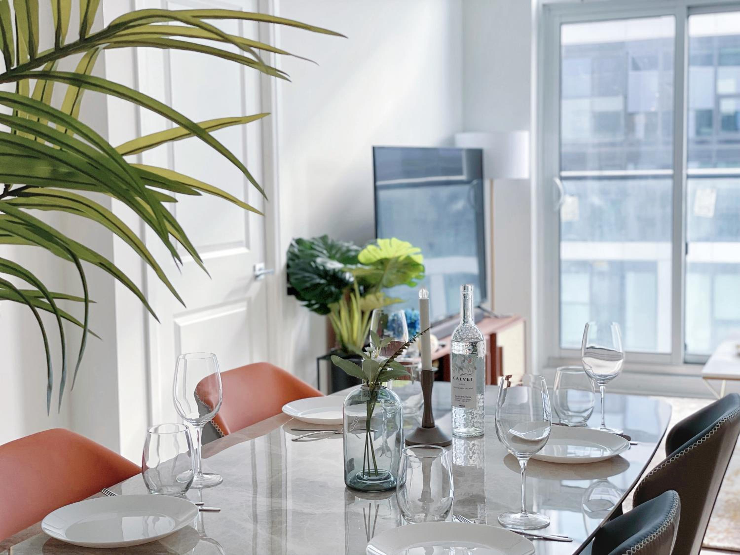 INFIVILLA Boutique Penthouse-Live in the SKY with Amazing Lakeview! Downtown Toronto!B