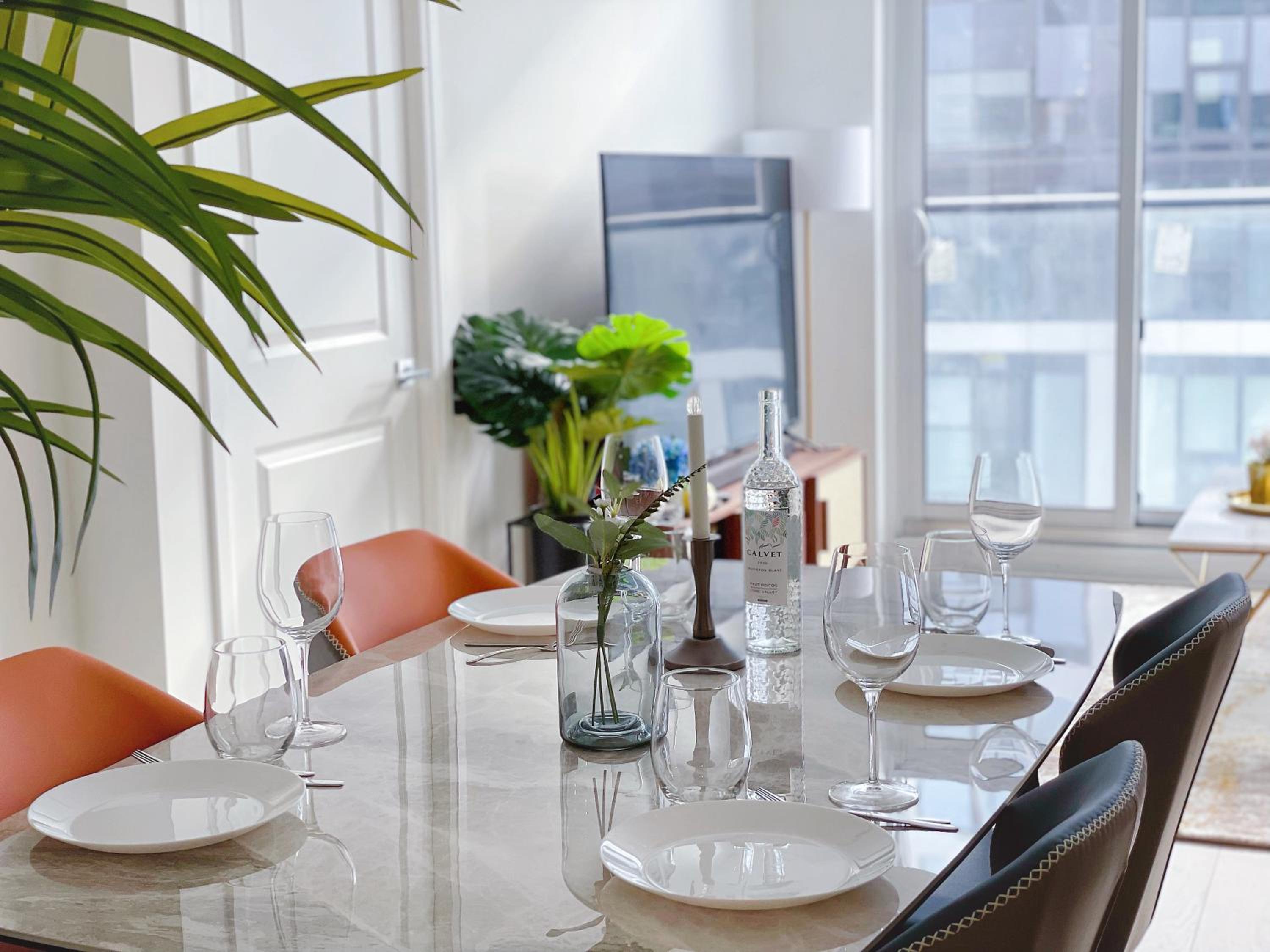 INFIVILLA Boutique Penthouse-Live in the SKY with Amazing Lakeview! Downtown Toronto!B