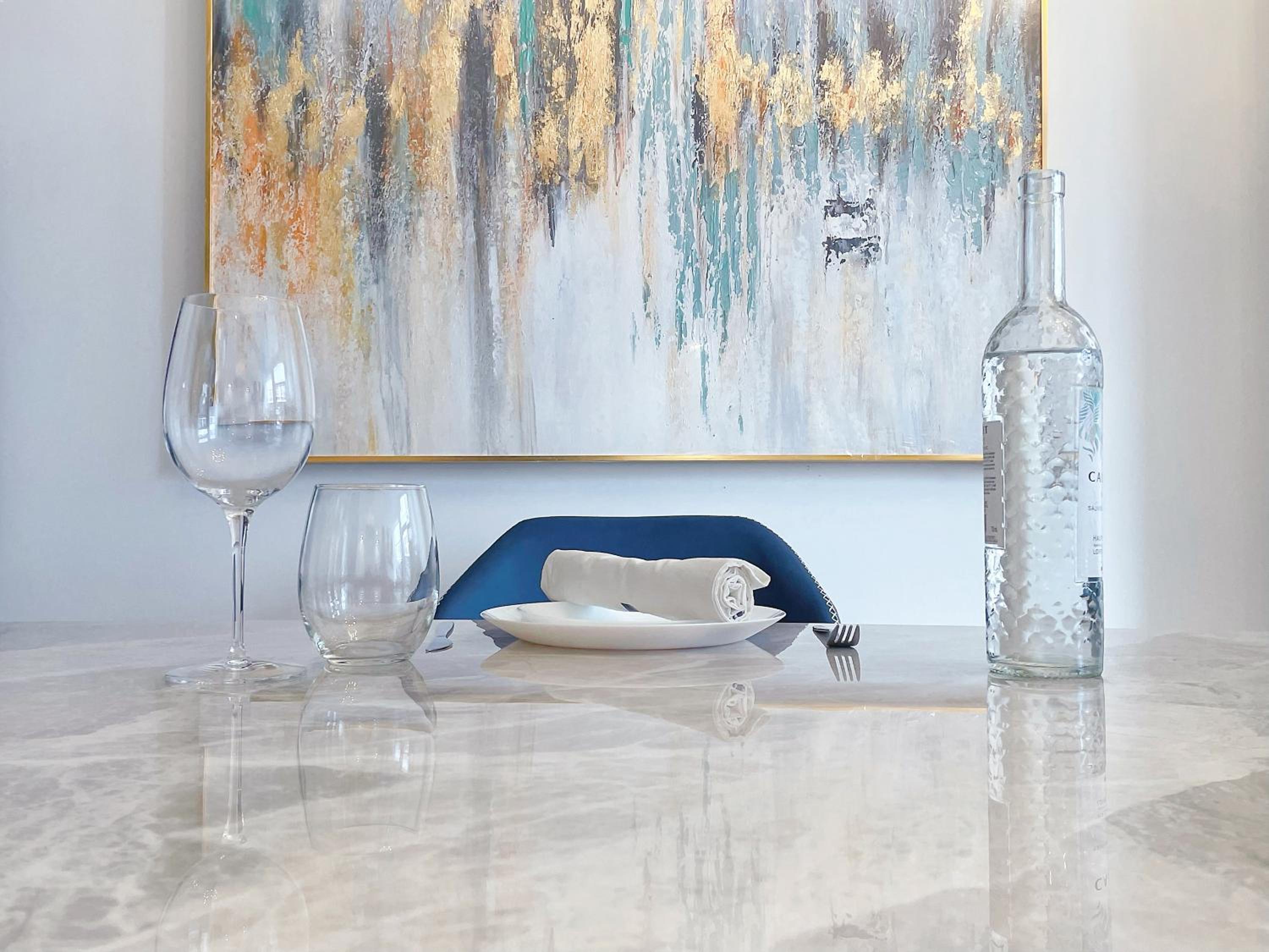 INFIVILLA Boutique Penthouse-Live in the SKY with Amazing Lakeview! Downtown Toronto!B