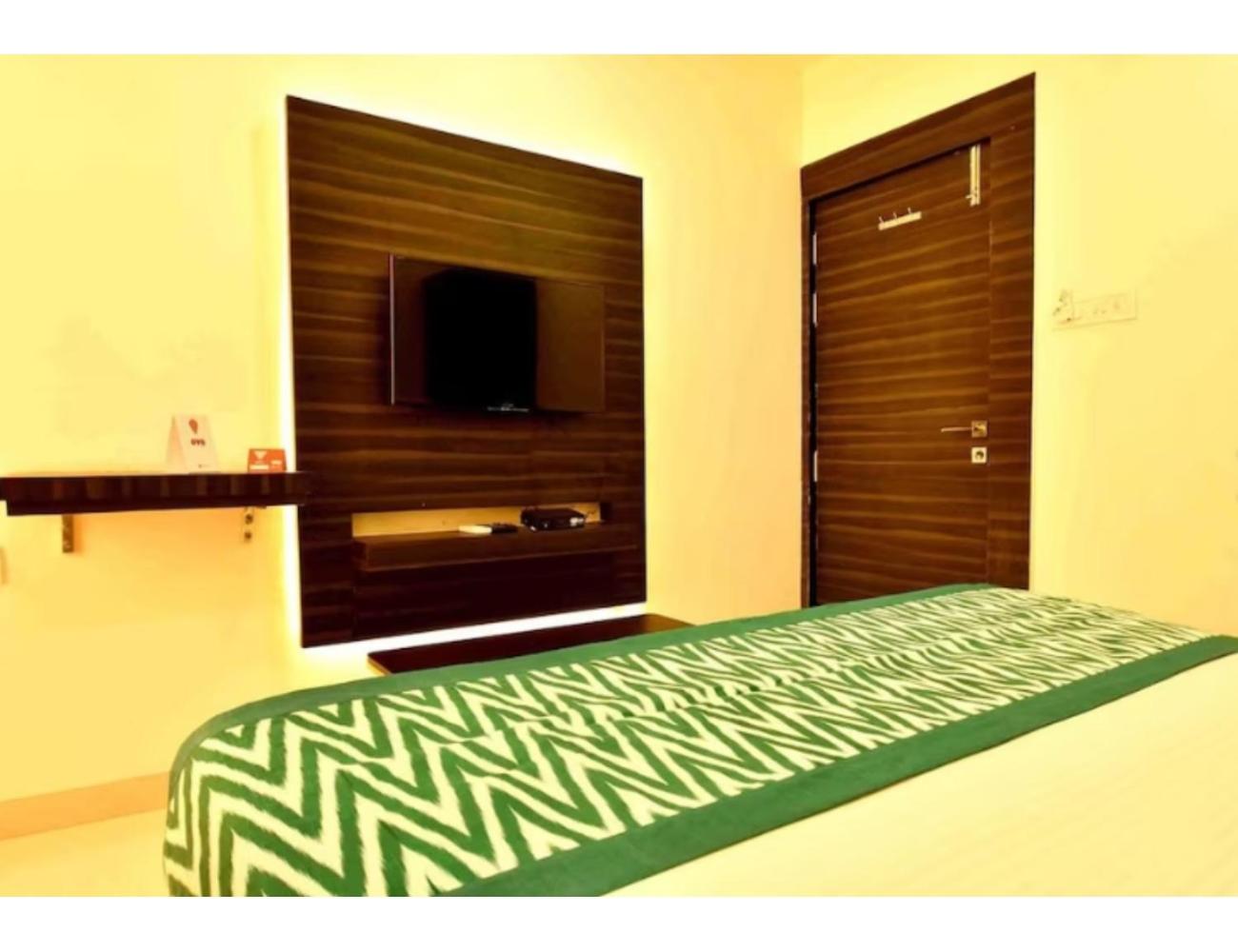 CRYSTAL INN HOTEL, UJJAIN view 4