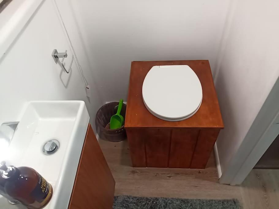 Tiny home in the hills Ruapehu Unique Stays