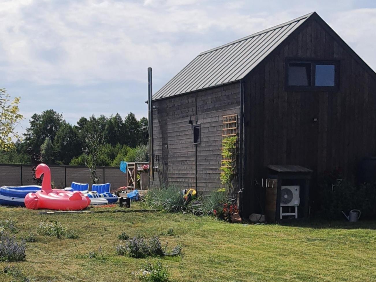 Domek Mazurski całoroczny nad jeziorem z sauną i Jacuzzi SPA