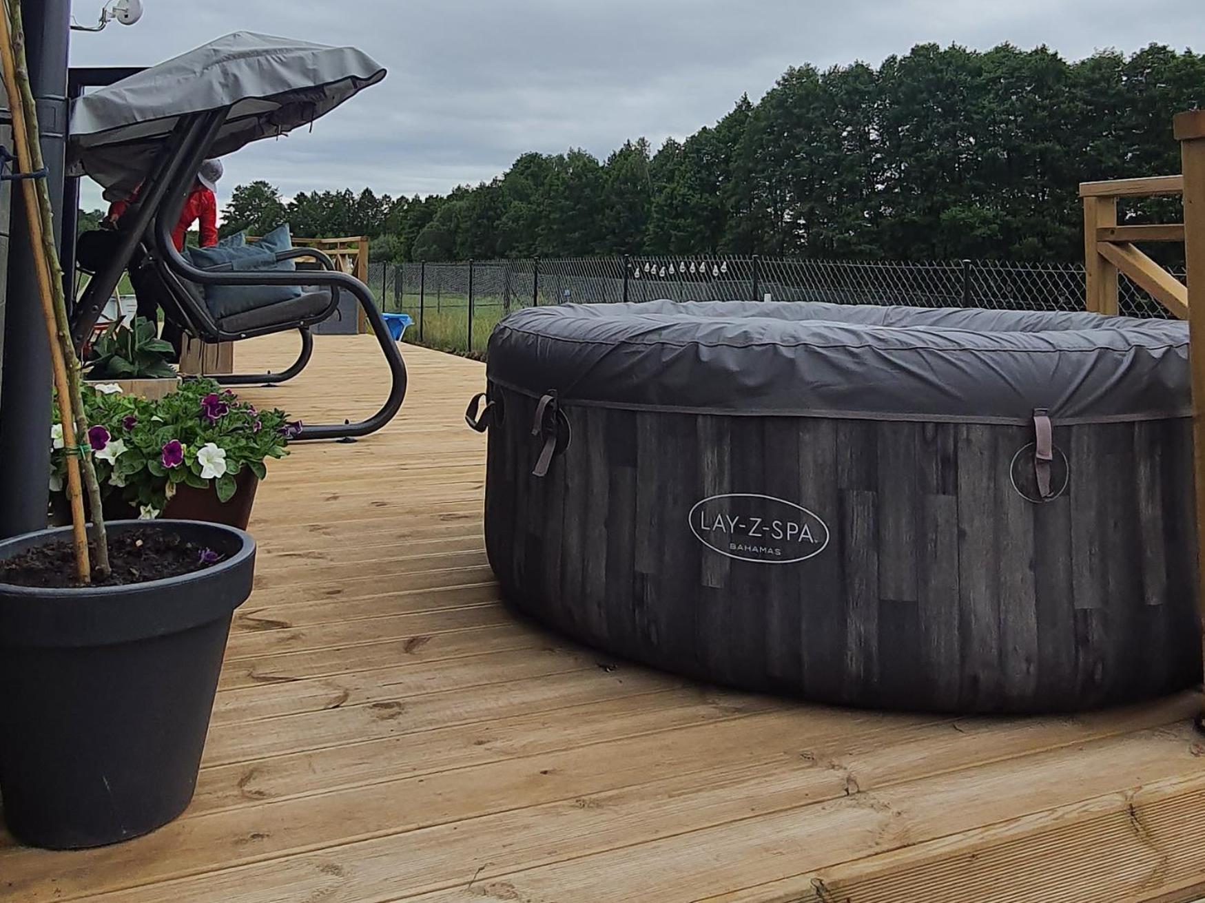 Domek Mazurski całoroczny nad jeziorem z sauną i Jacuzzi SPA