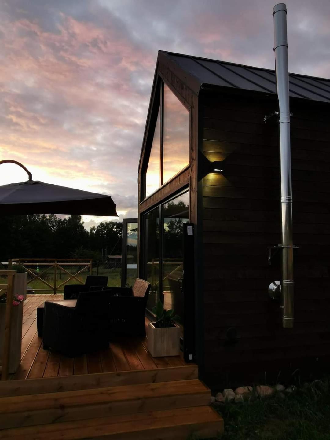Domek Mazurski całoroczny nad jeziorem z sauną i Jacuzzi SPA