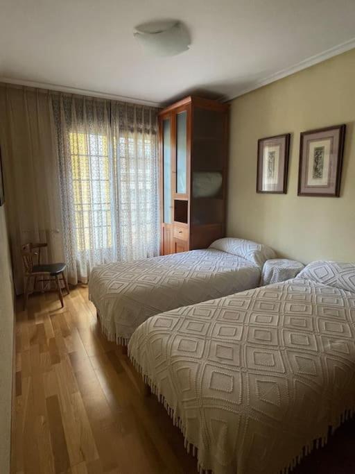 Confort en casco antiguo, luminoso, wifi view 5