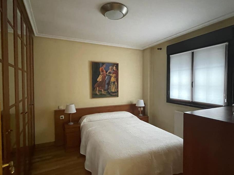 Confort en casco antiguo, luminoso, wifi view 4