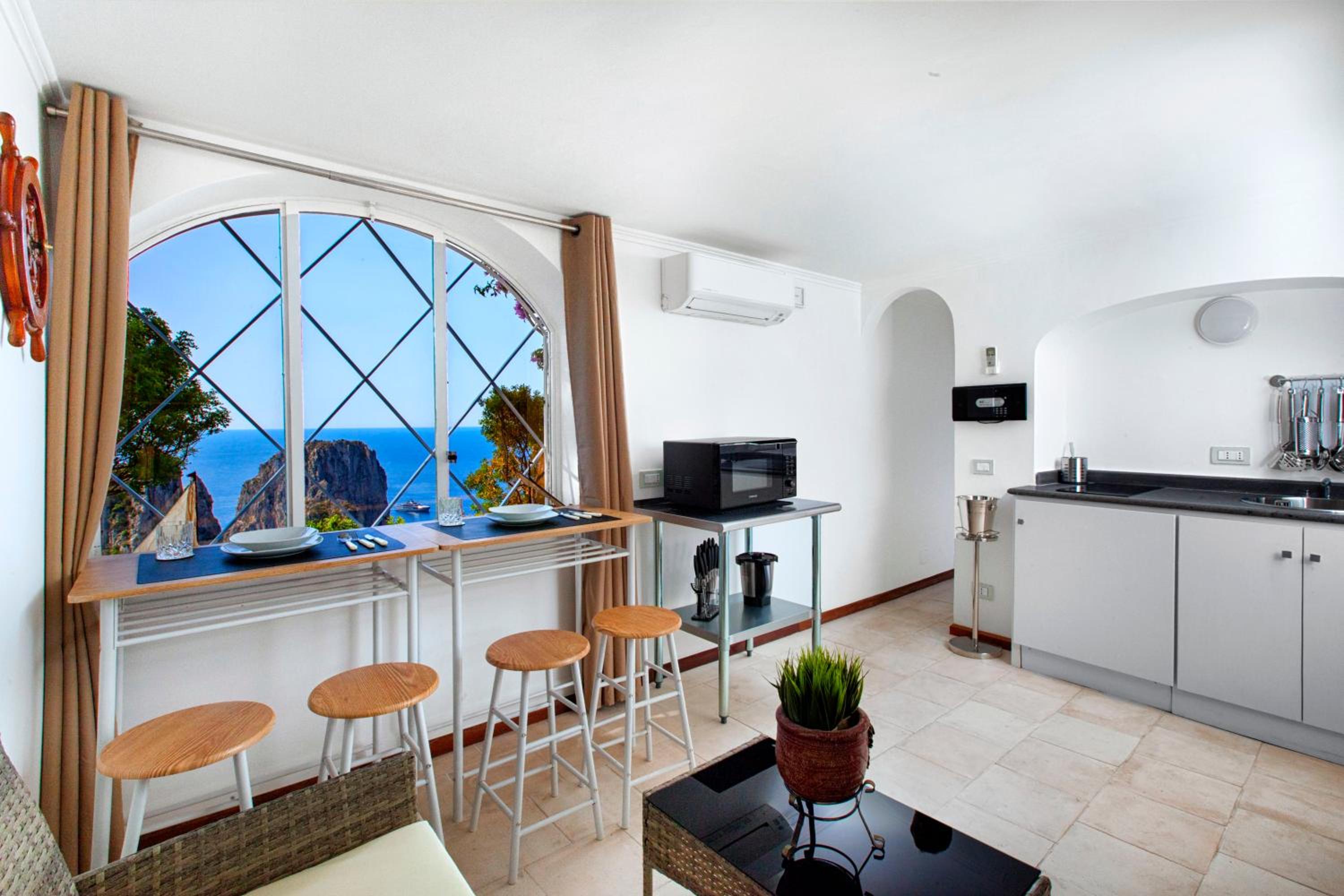Faraglionensis MonaconeHouse Apartment