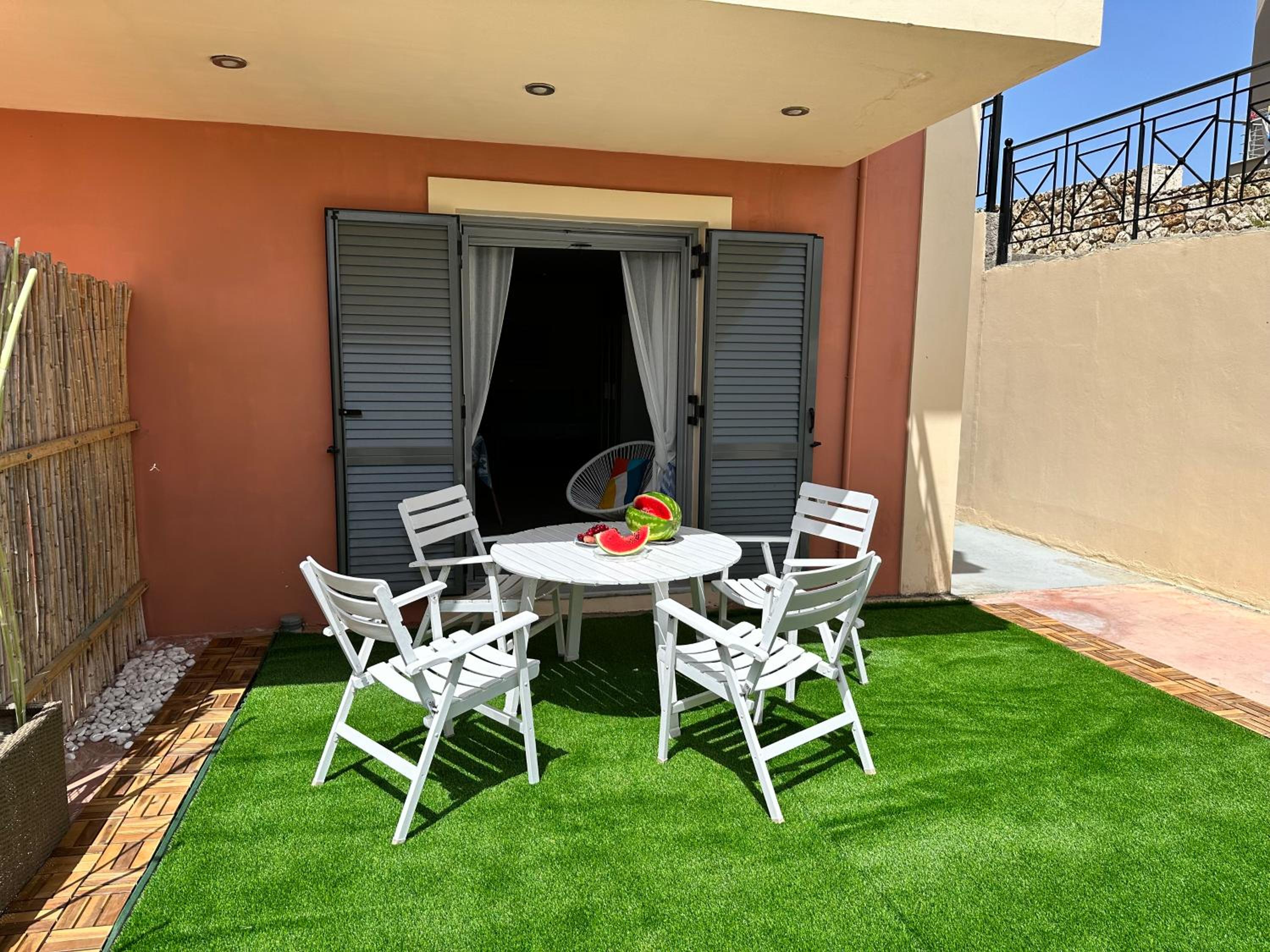 LOTUS STUDIO APARTMENT NORTH photo 2