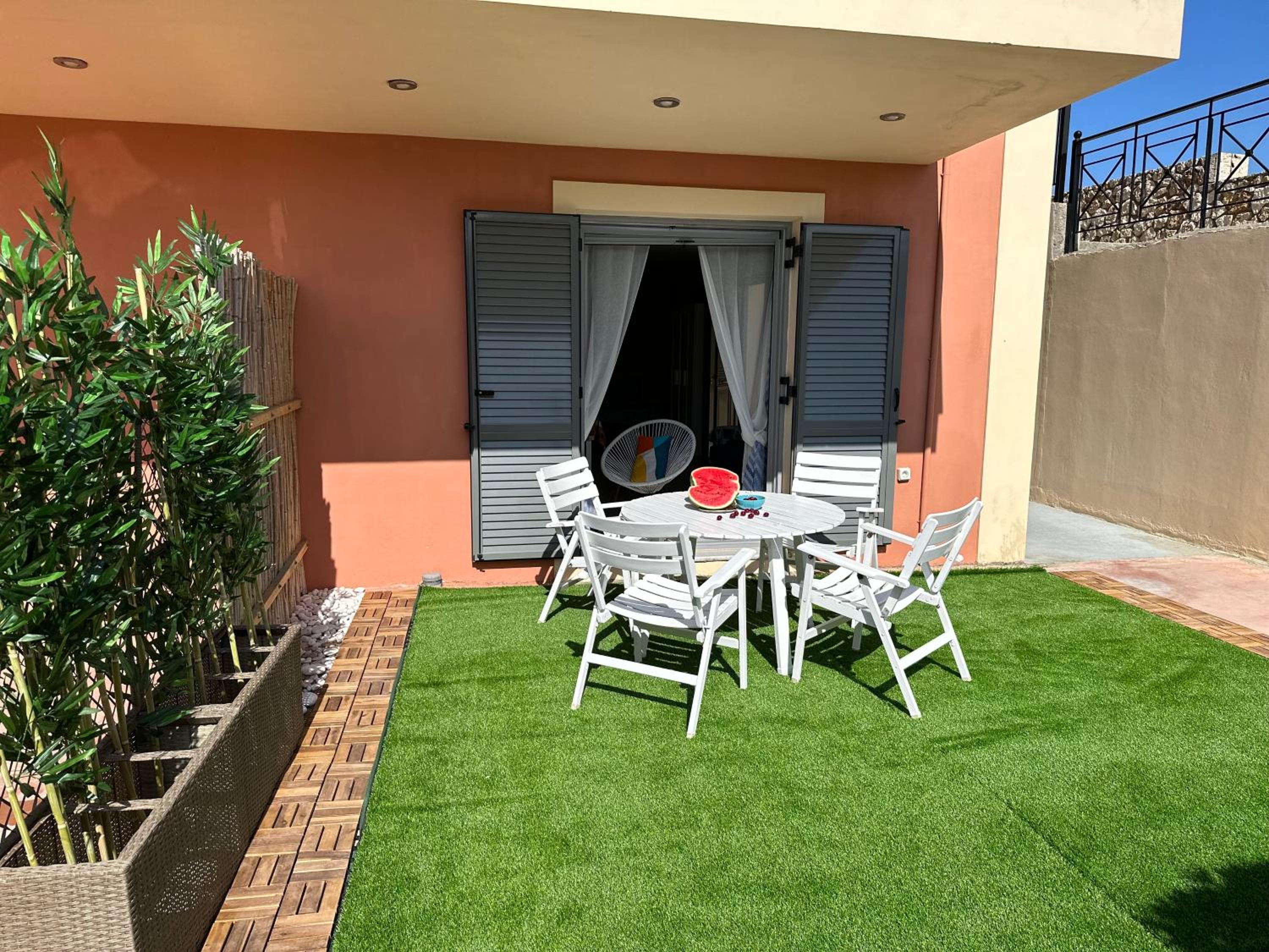 LOTUS STUDIO APARTMENT NORTH photo 3