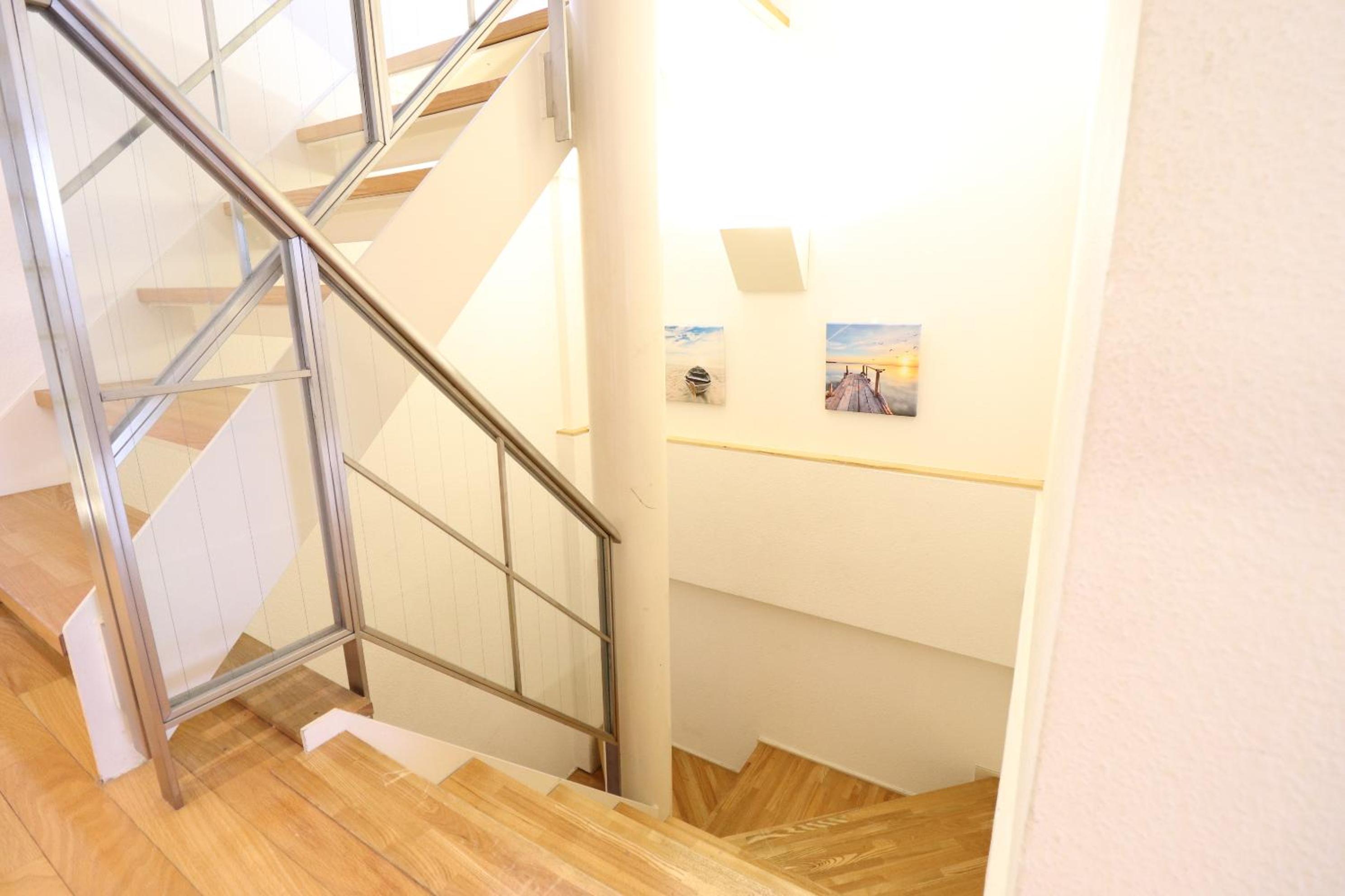 Crane Court KitaHorie
