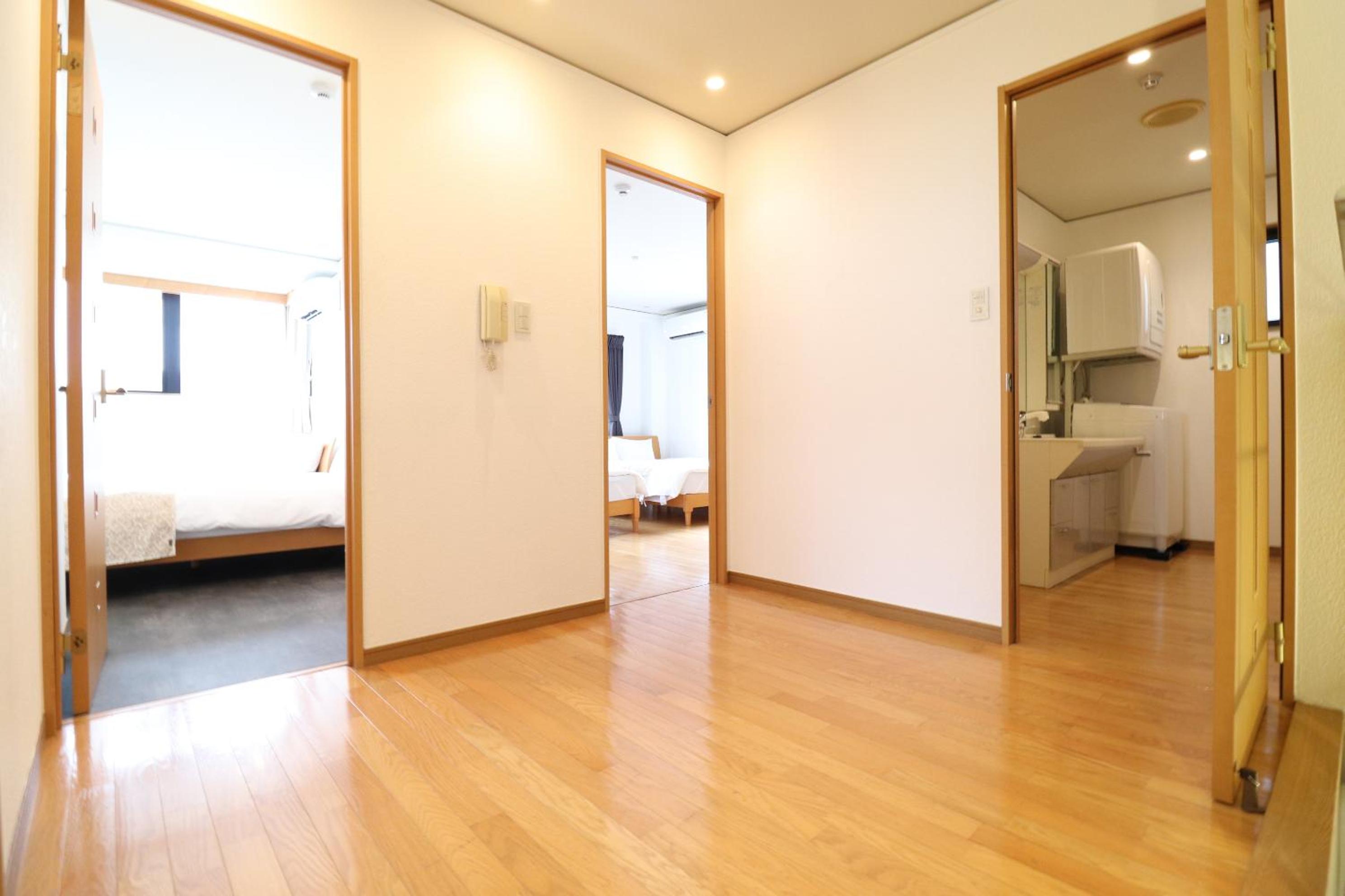 Crane Court KitaHorie