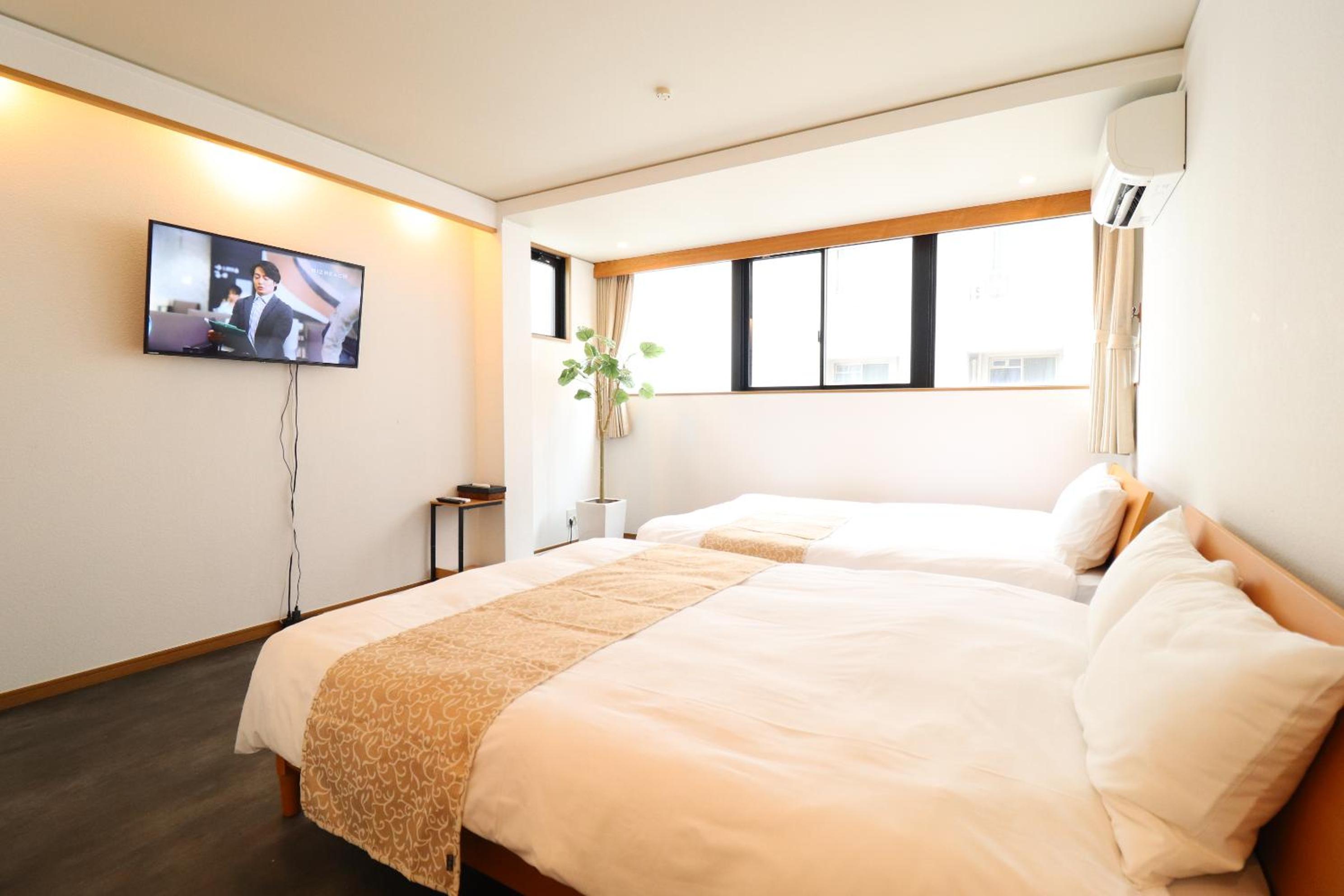 Crane Court KitaHorie