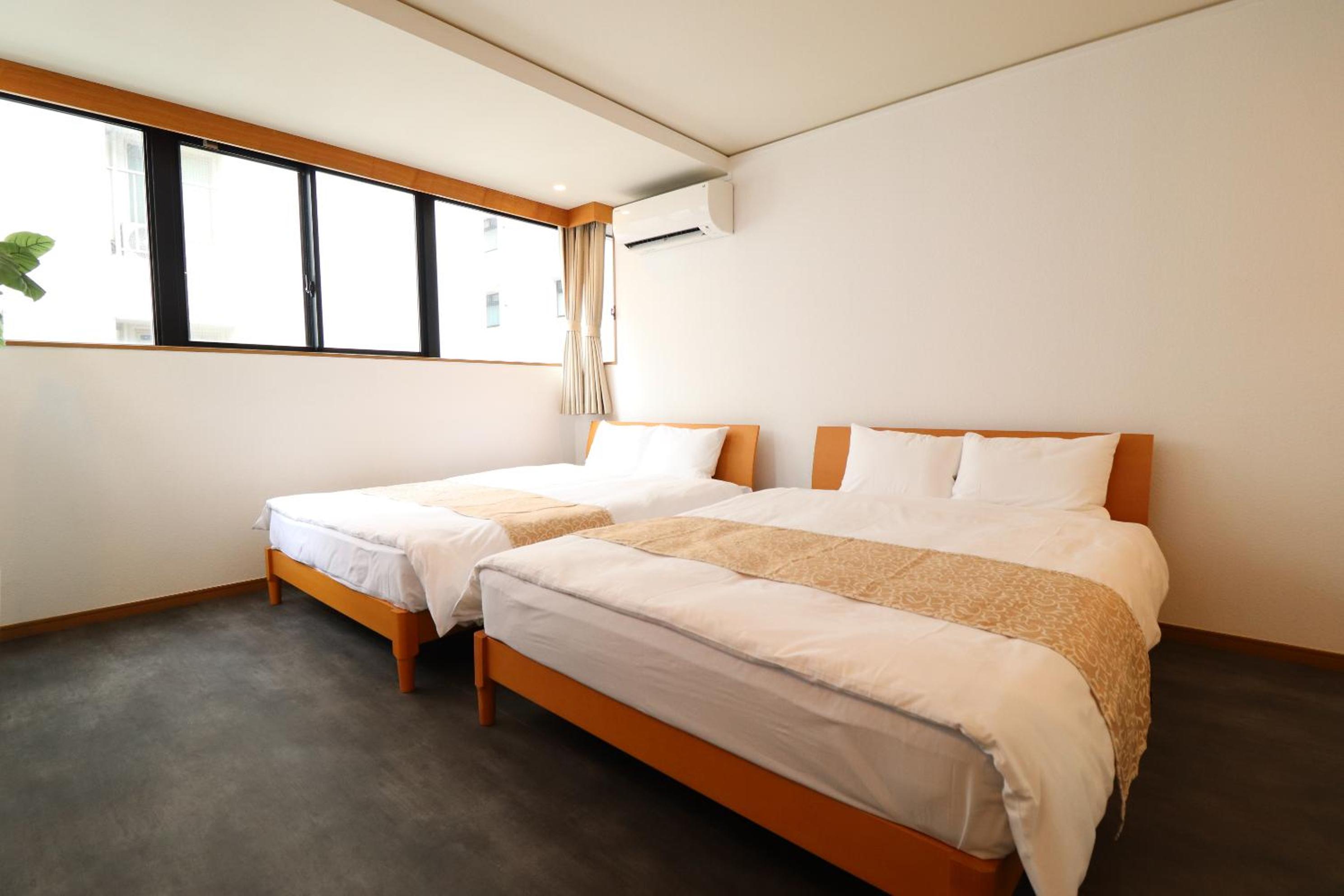 Crane Court KitaHorie