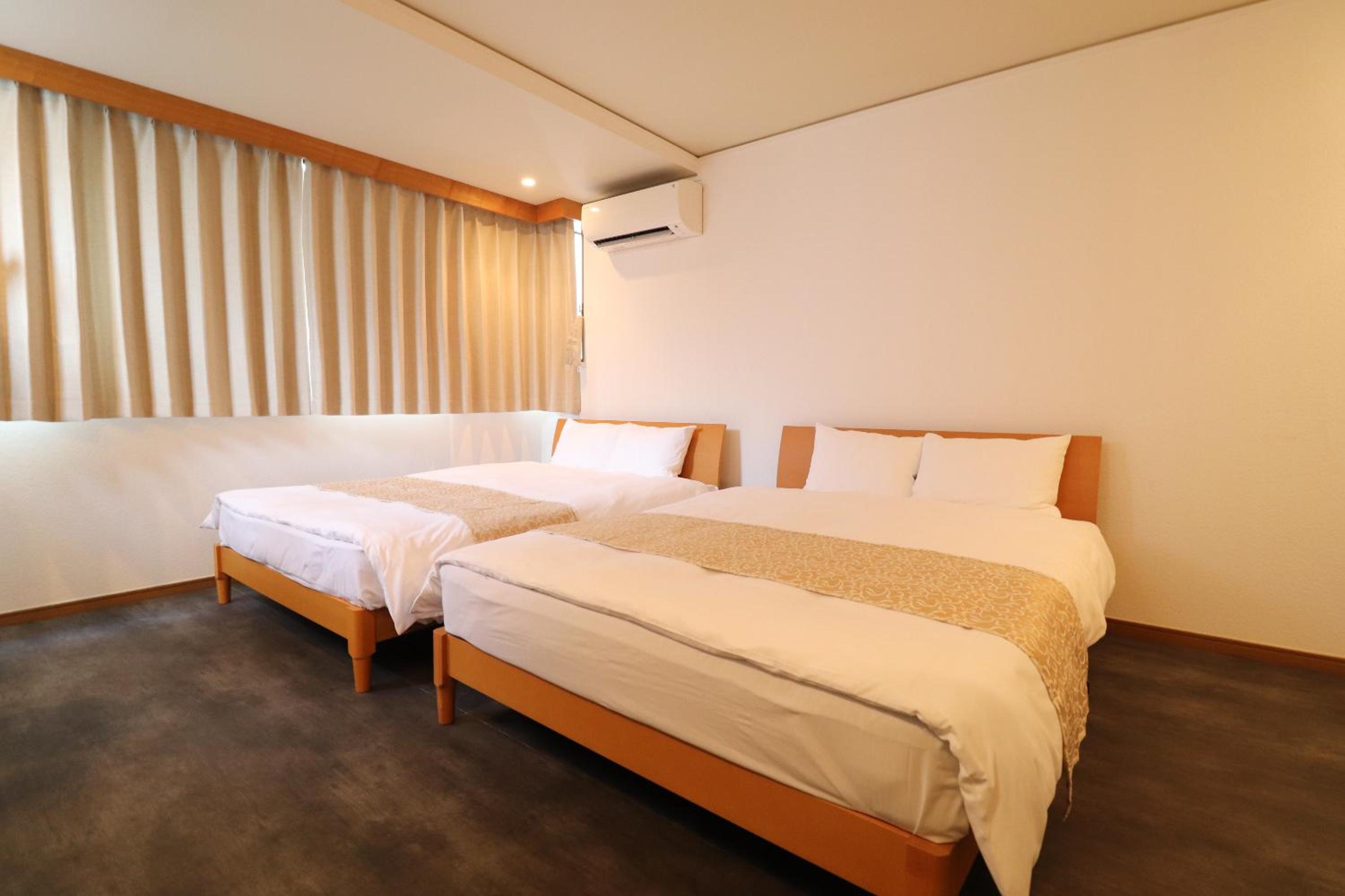Crane Court KitaHorie