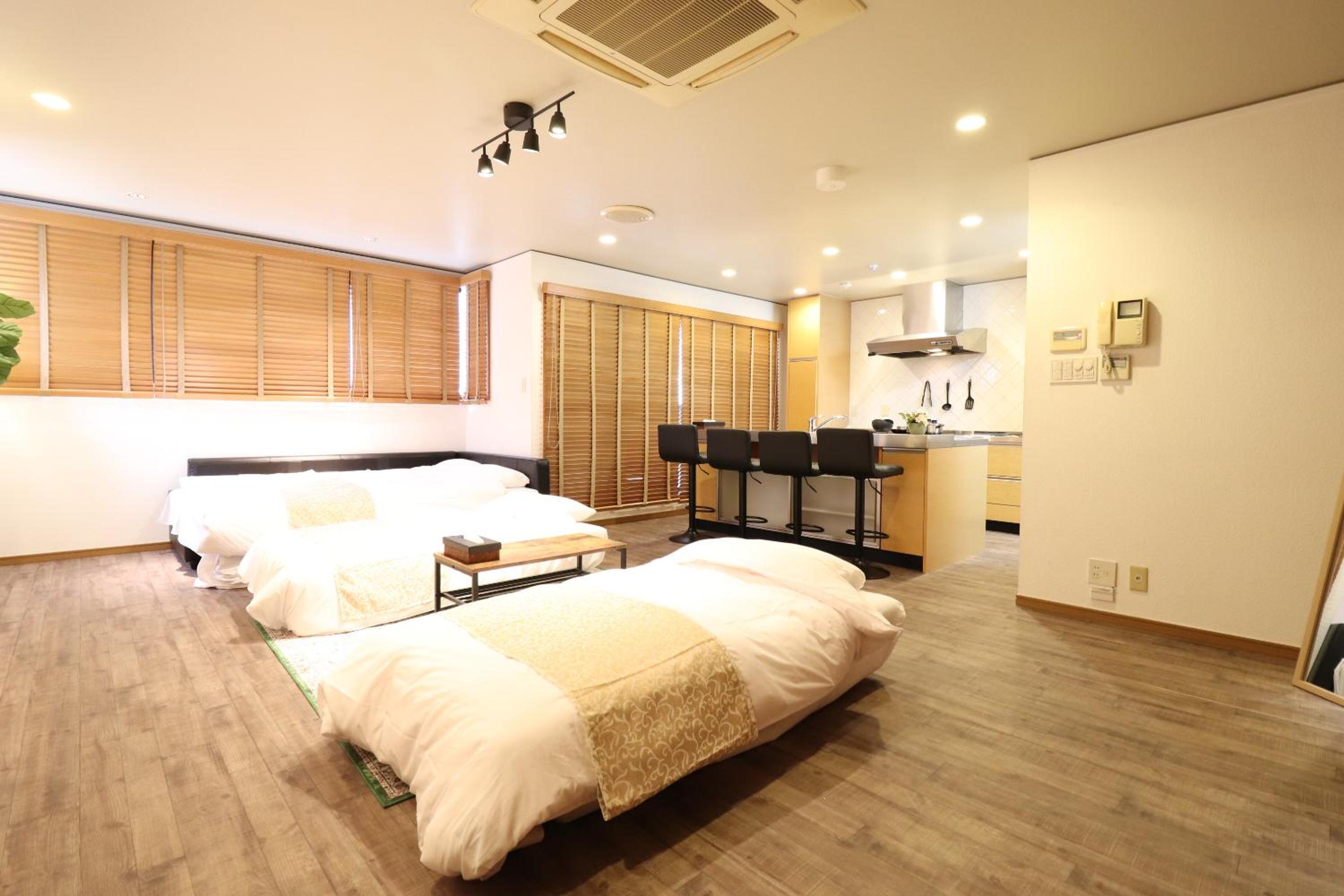 Crane Court KitaHorie