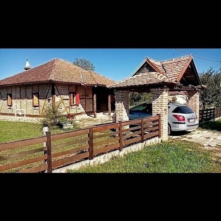 KONACI ČAKAREVIC