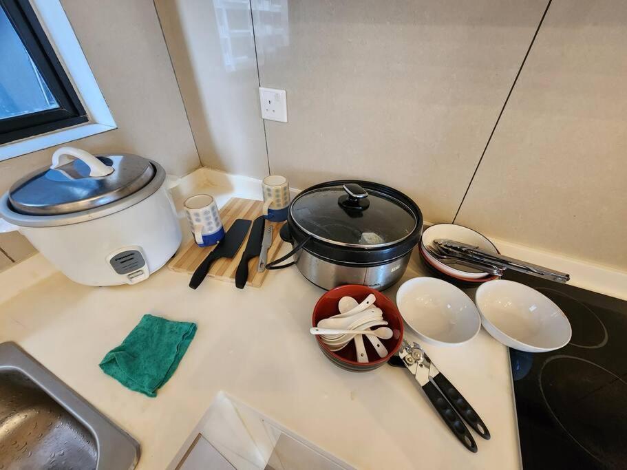 Sunflower/4r3b/klcc/1550sf/bacony/newcondo/bathtub