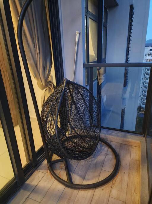 Sunflower/4r3b/klcc/1550sf/bacony/newcondo/bathtub
