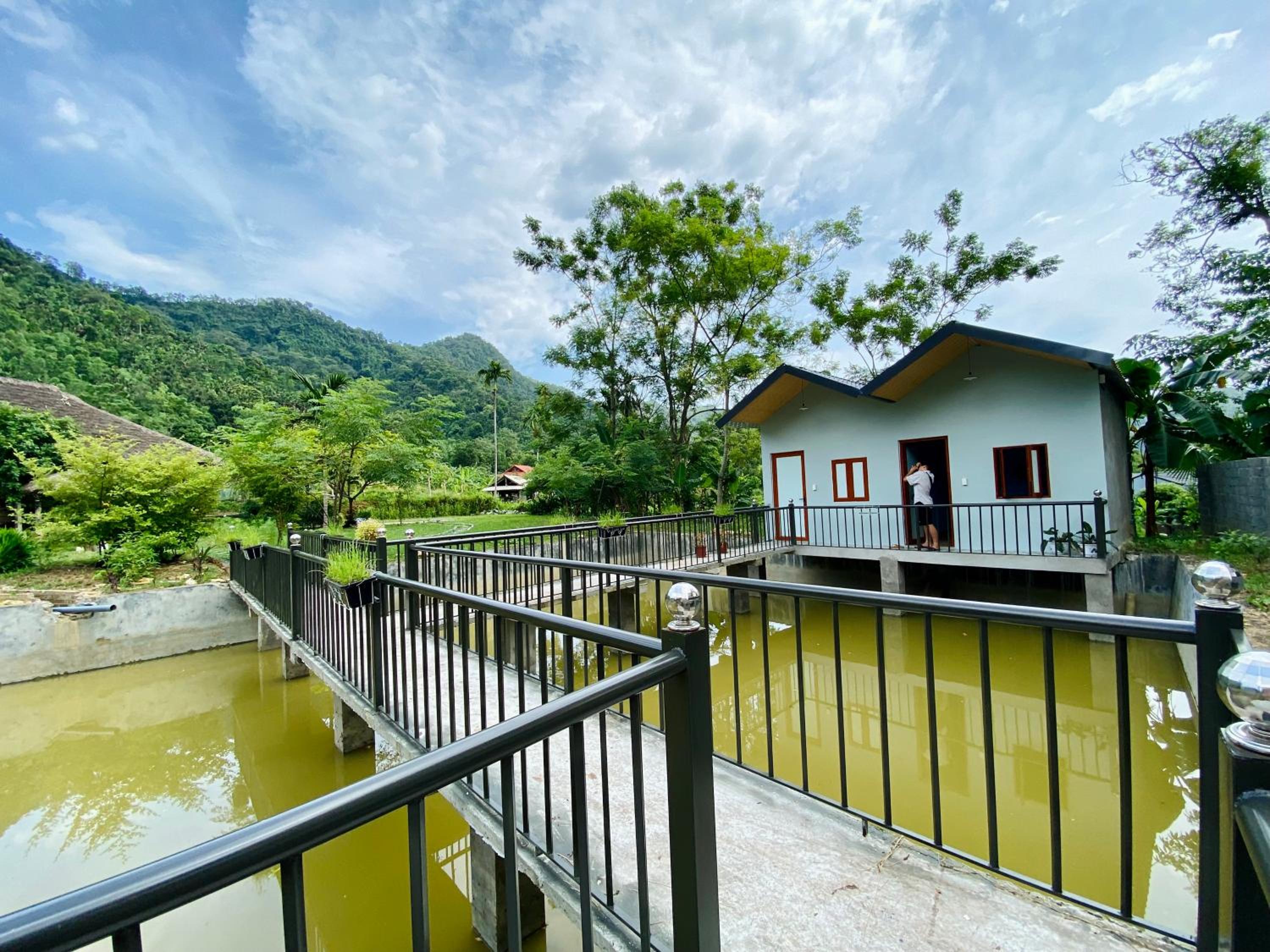 Tay Farmhouse view 2