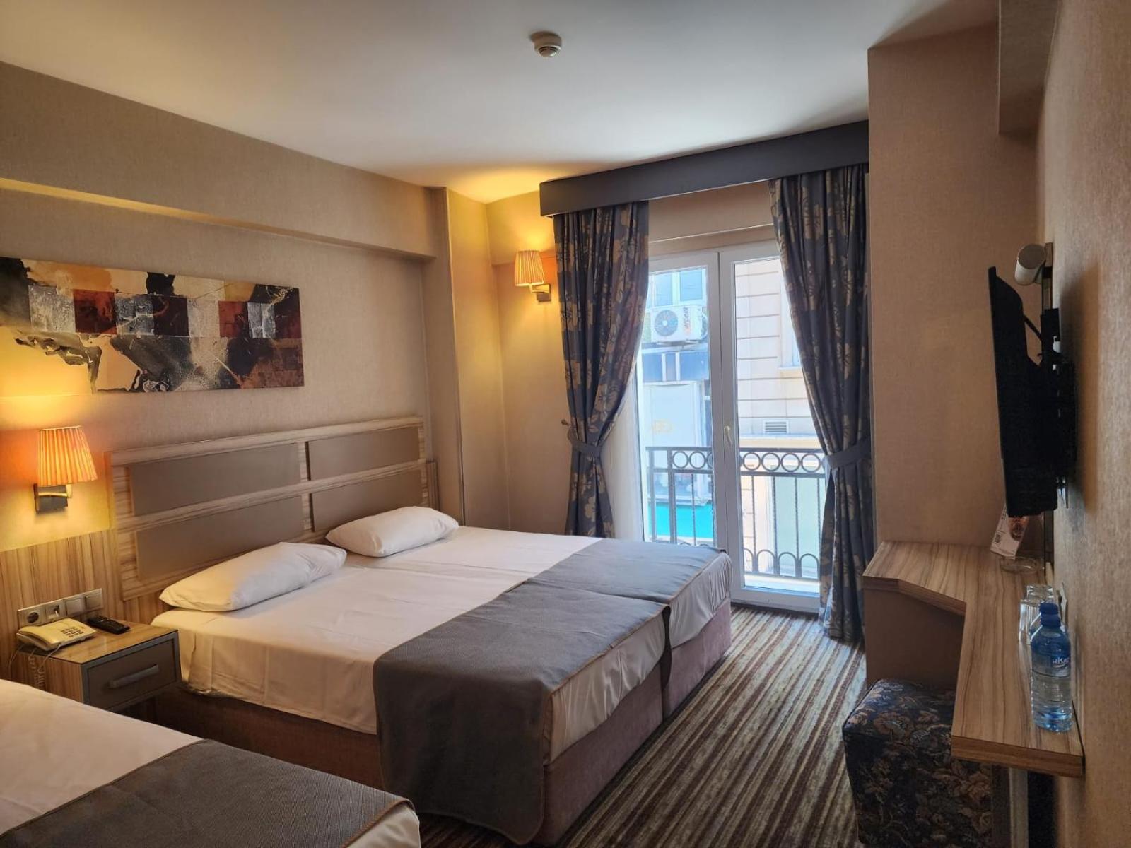 Nanda Hotel - Image 22