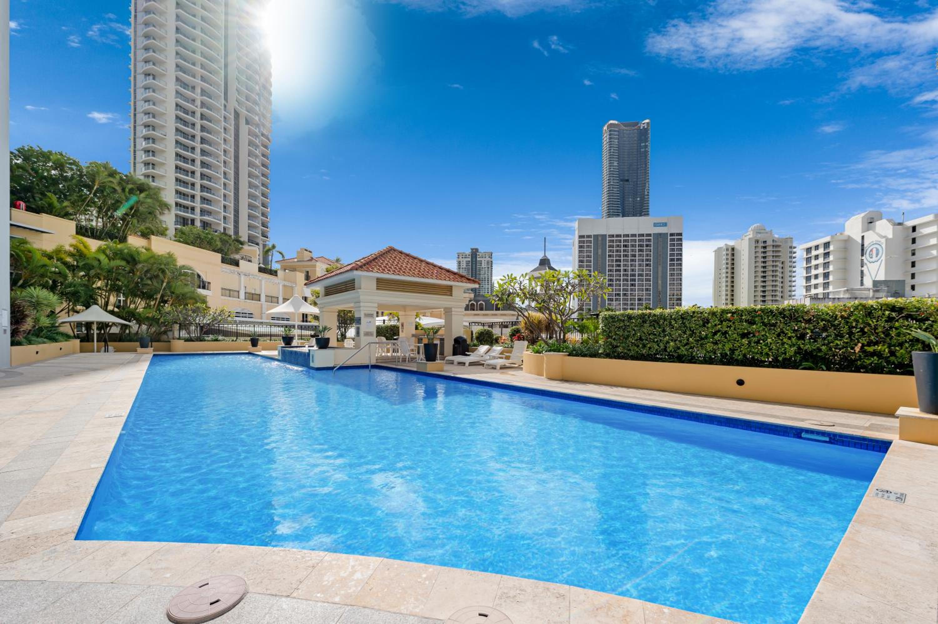 Chevron Renaissance Surfers Paradise Sleeps 10 1st Floor - Optimise BNB
